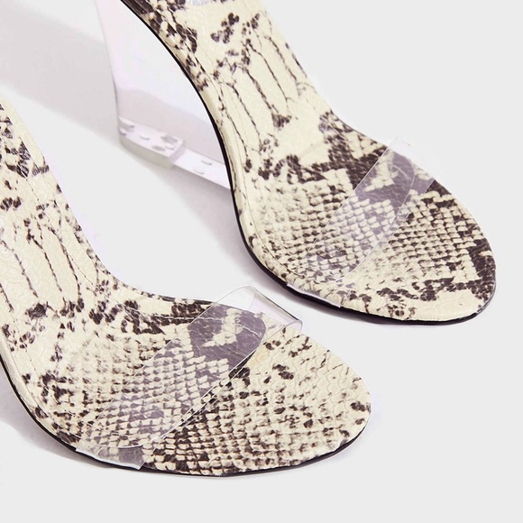 SZ 6 Snake Clear Open Toe Wedge Sandal Ankle Strap - Picture 7 of 7